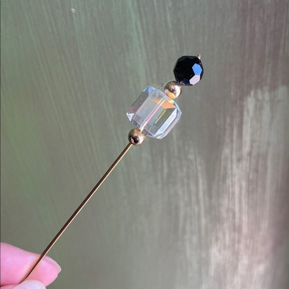 Vintage Aurora Borealis Hat Pin – Faceted Crystal Stickpin, 4” - Picture 11 of 11